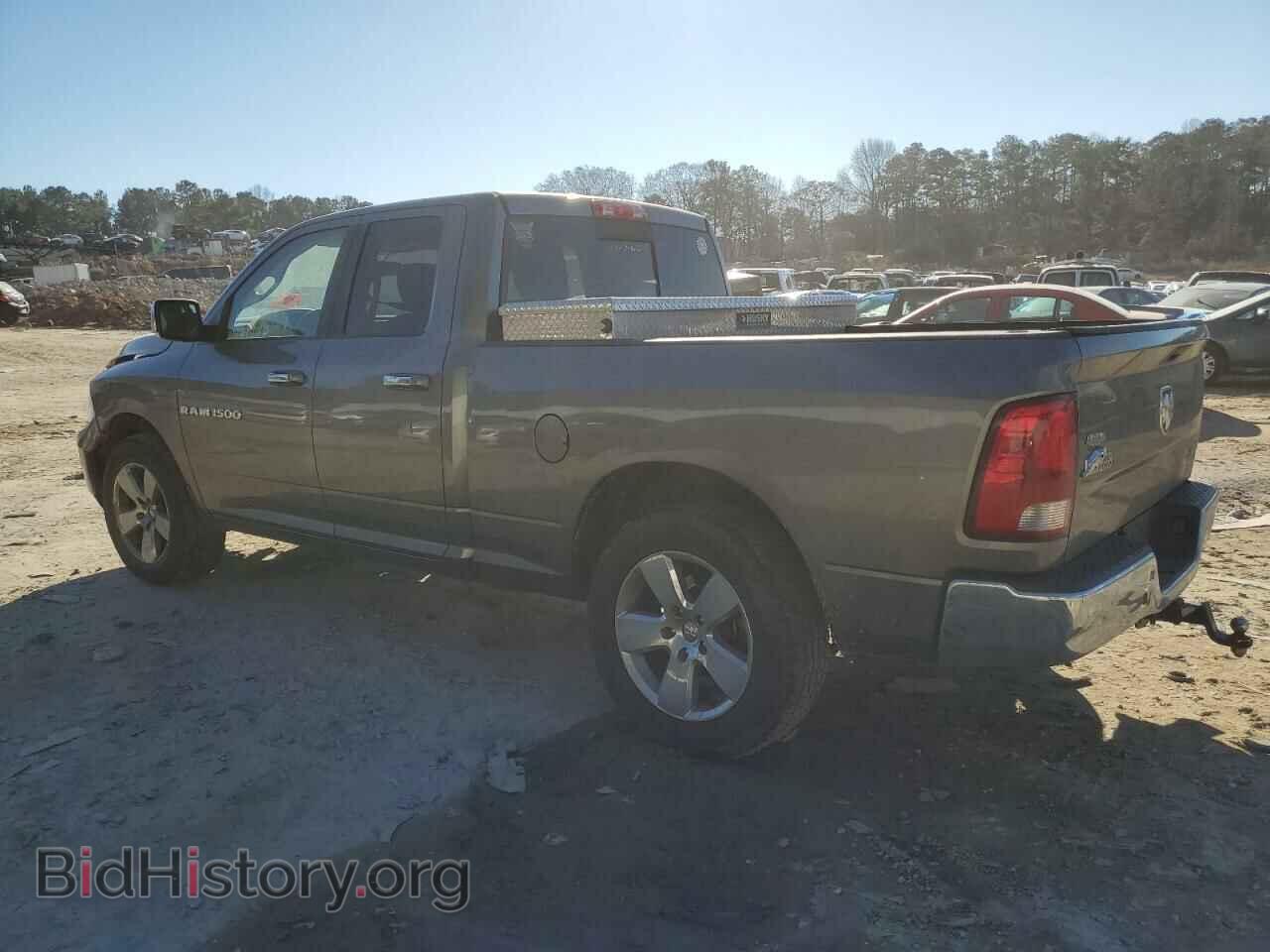2011 DODGE RAM 1500 - VIN: 1D7RB1GP7BS612333 - Фото 2