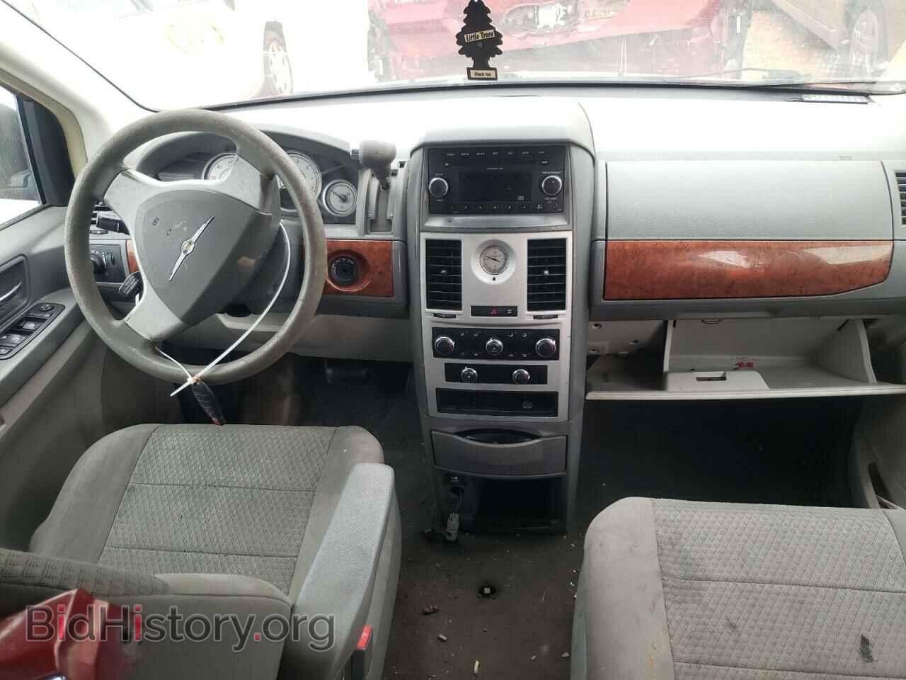 2009 CHRYSLER MINIVAN - VIN: 2A8HR44E39R515530 - Фото 8
