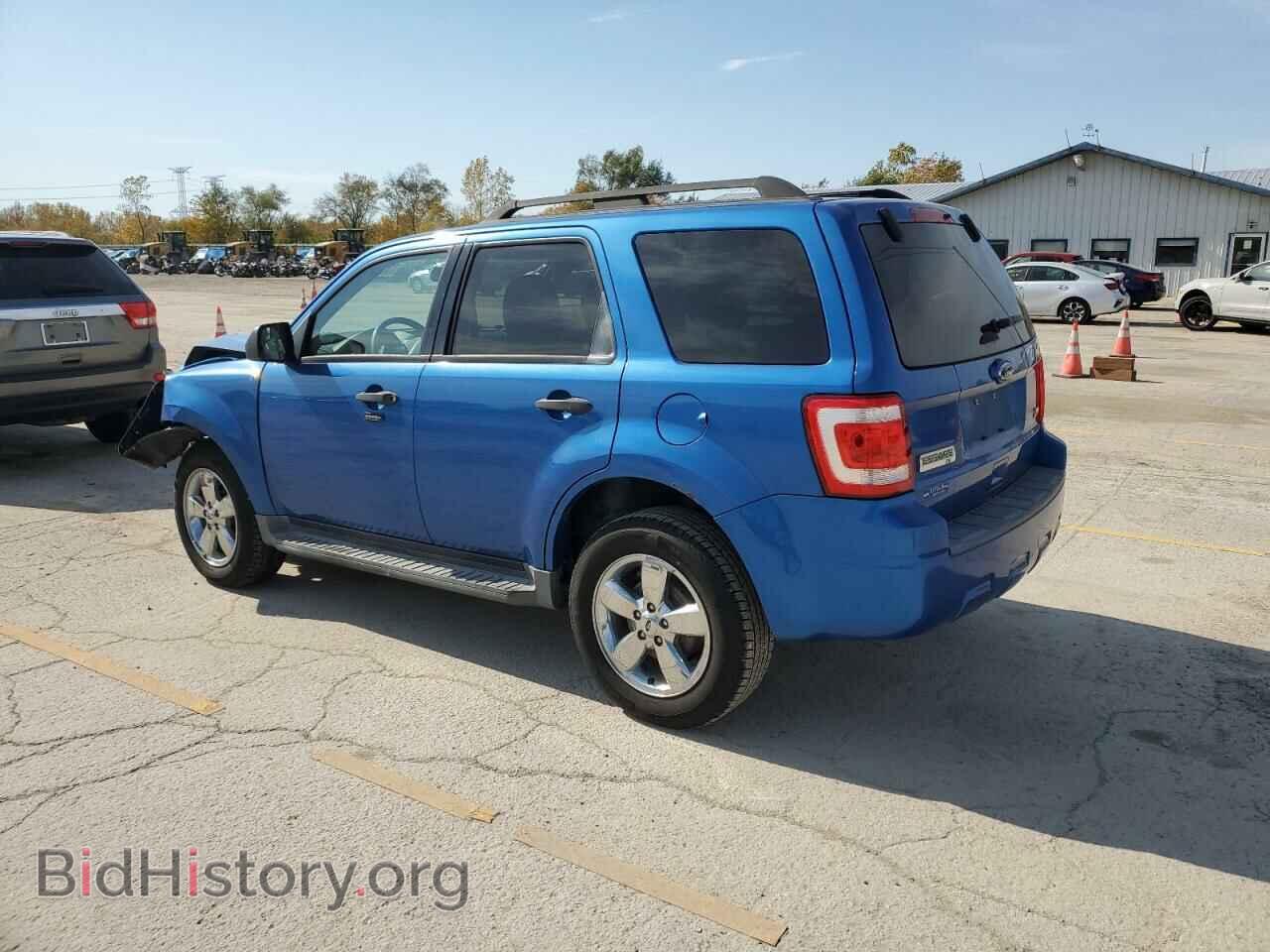 2011 FORD ESCAPE - VIN: 1FMCU9DG8BKB11024 - Photo 2