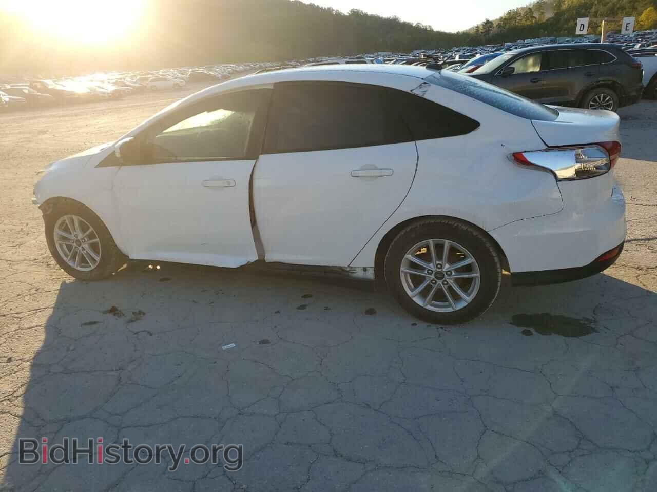 2017 FORD FOCUS - VIN: 1FADP3F21HL322802 - Фото 2