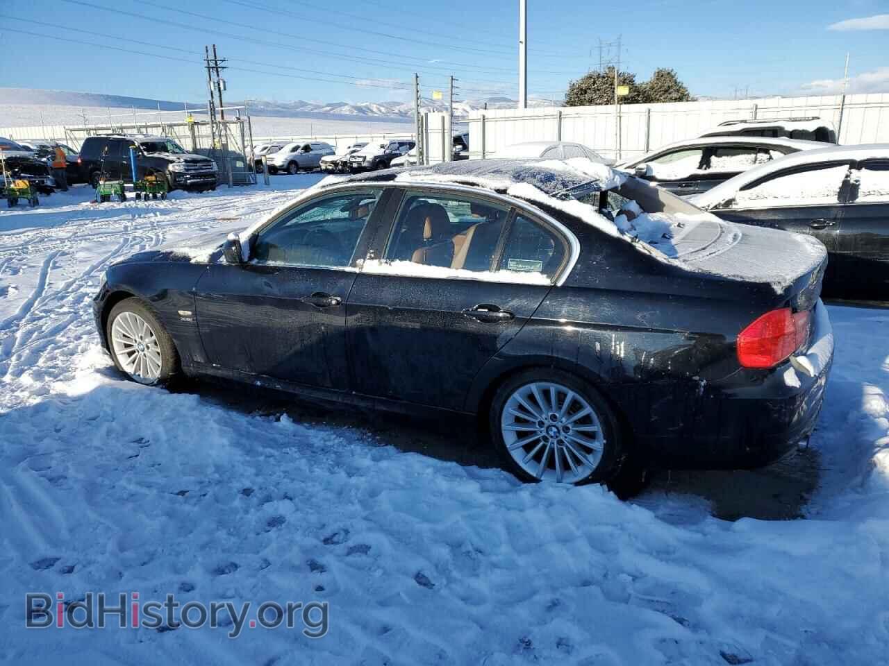 2011 BMW 3 SERIES - VIN: WBAPL5C50BA742497 - Фото 2