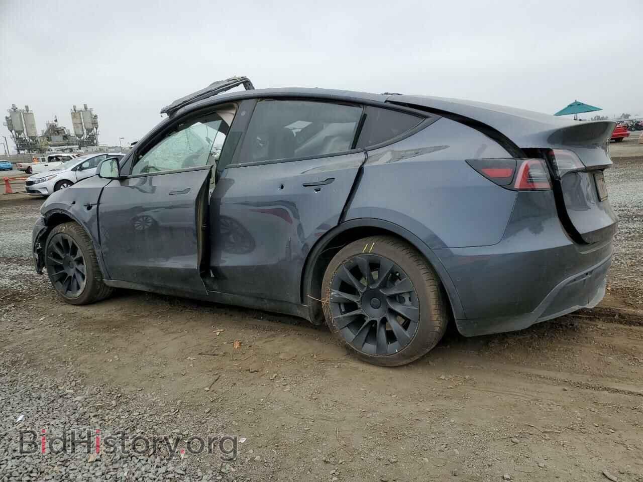 2022 TESLA MODEL Y - VIN: 7SAYGDEE3NF346758 - Фото 2