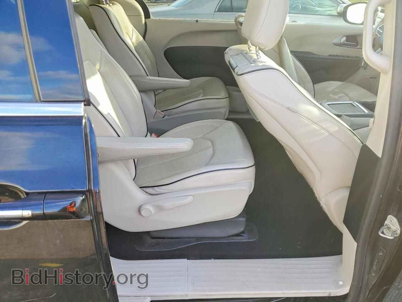 2019 CHRYSLER PACIFICA - VIN: 2C4RC1N7XKR577718 - Фото 11