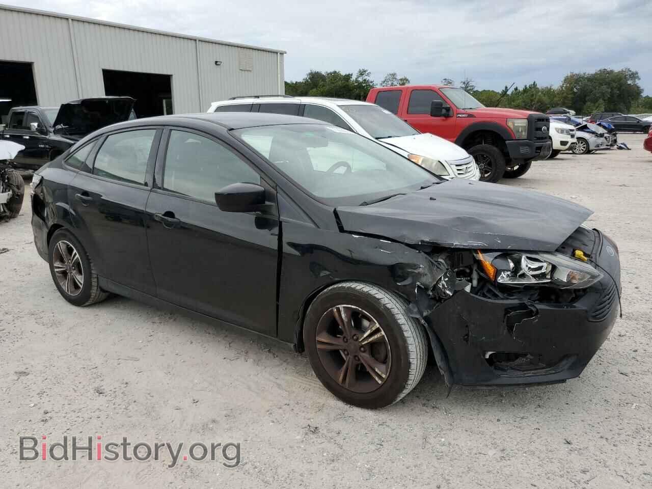 2018 FORD FOCUS - VIN: 1FADP3FE3JL228260 - Photo 4