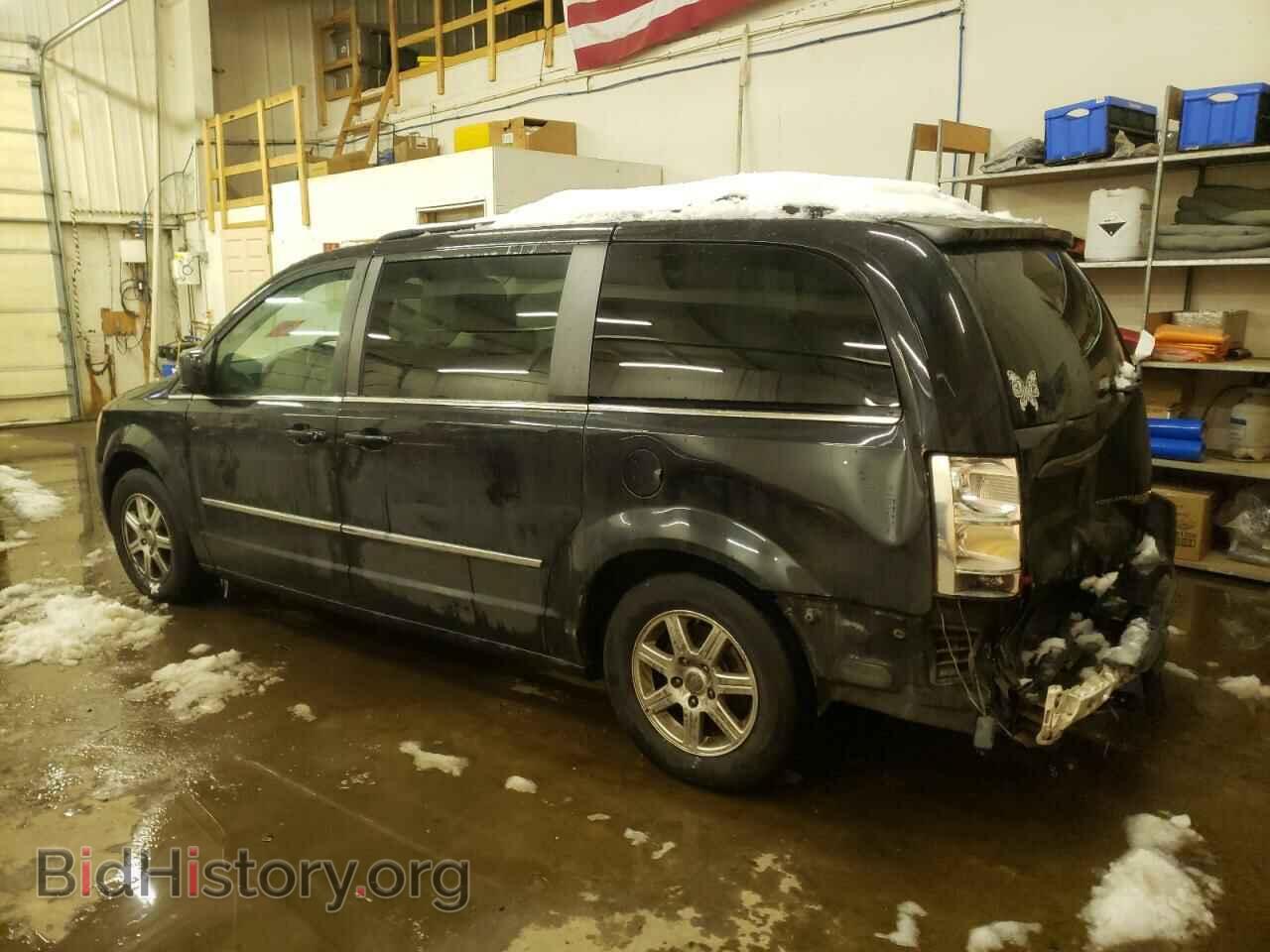 2010 CHRYSLER MINIVAN - VIN: 2A4RR8D14AR404760 - Фото 2
