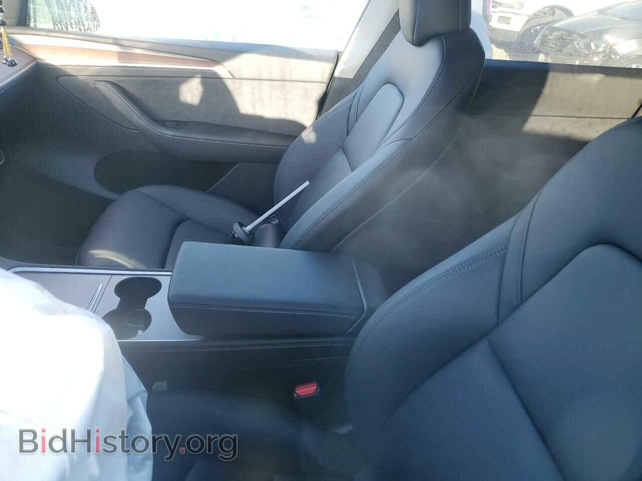 2024 TESLA MODEL Y - VIN: 7SAYGAEE6RF071388 - Фото 9