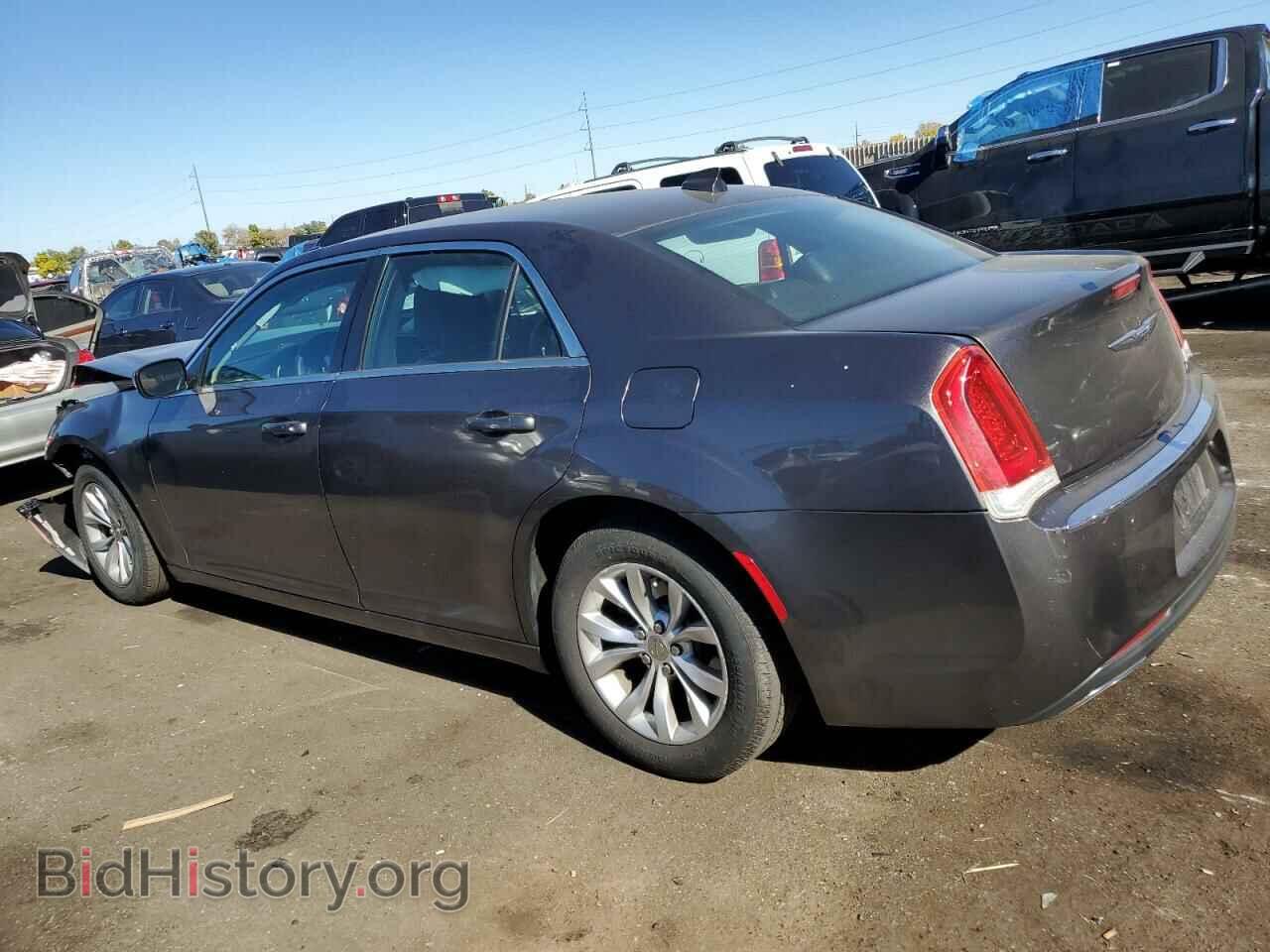 2015 CHRYSLER 300 - VIN: 2C3CCAAG1FH814091 - Фото 2