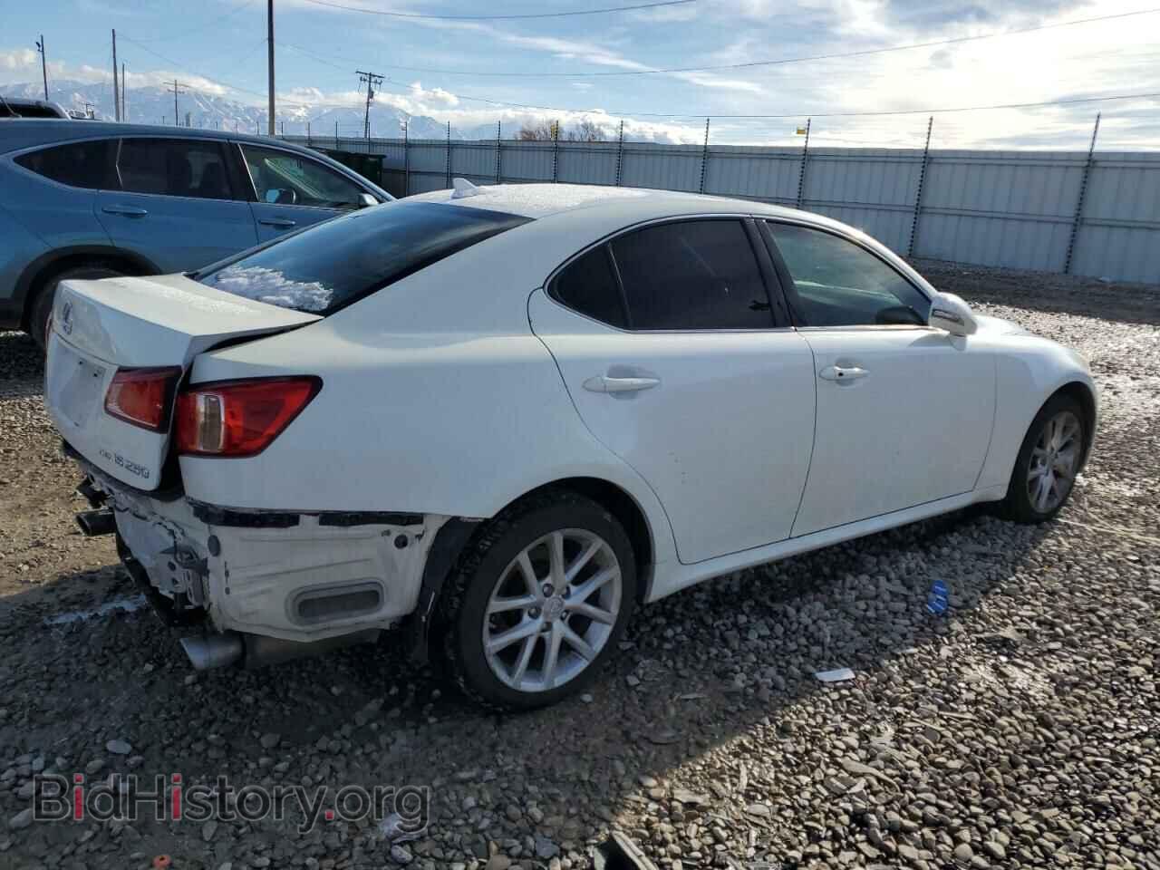2013 LEXUS IS - VIN: JTHCF5C24D5062577 - Photo 3