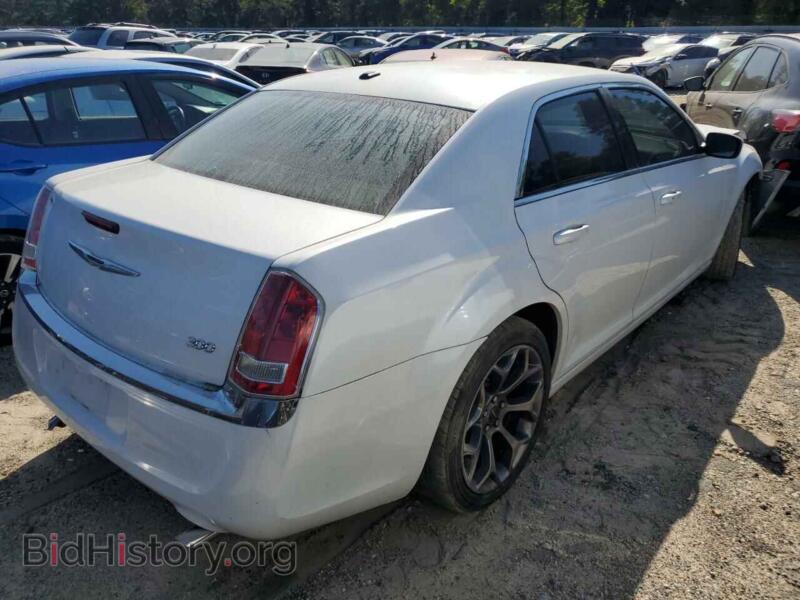 2014 Chrysler 300 (VIN 2C3CCAAG4EH257885) — photo 3 of 12