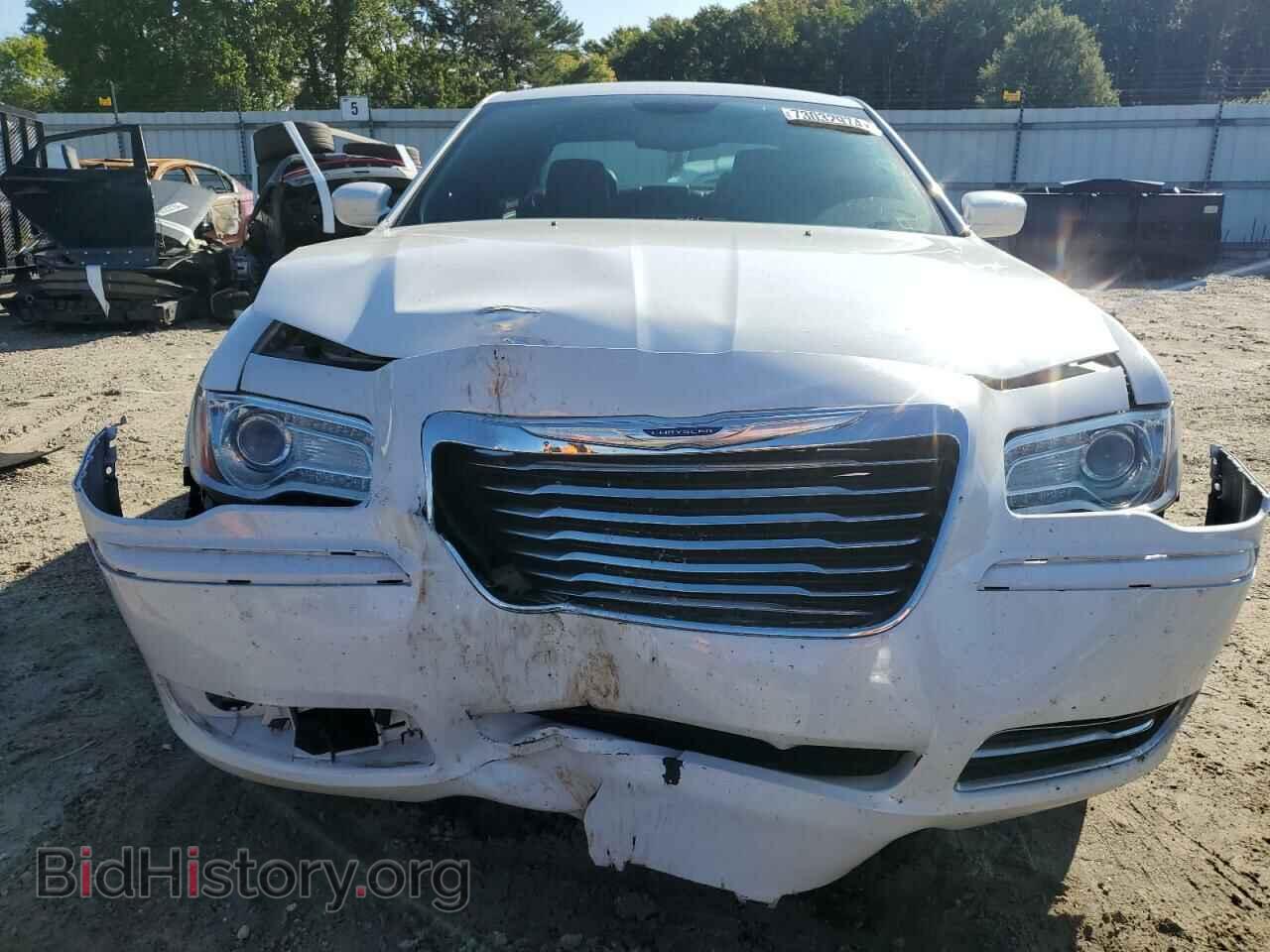 2014 CHRYSLER 300 - VIN: 2C3CCAAG4EH257885 - Фото 5