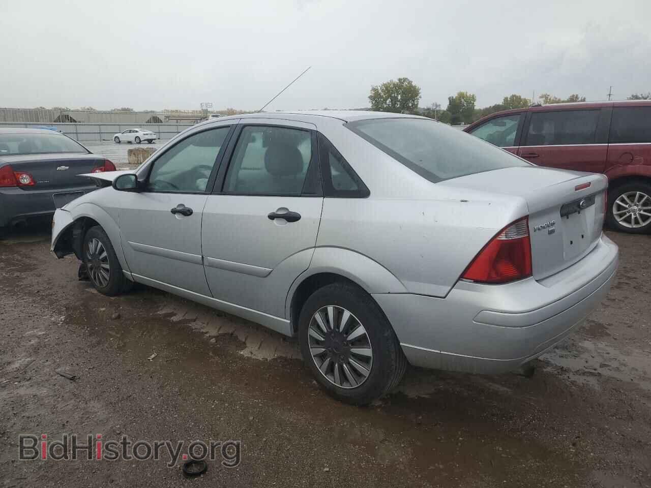 2007 FORD FOCUS - VIN: 1FAFP34N37W103018 - Фото 2