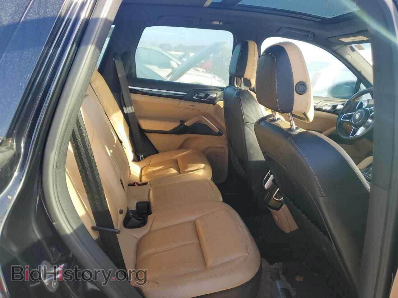 2016 PORSCHE CAYENNE - VIN: WP1AB2A25GLA96211 - Photo 11