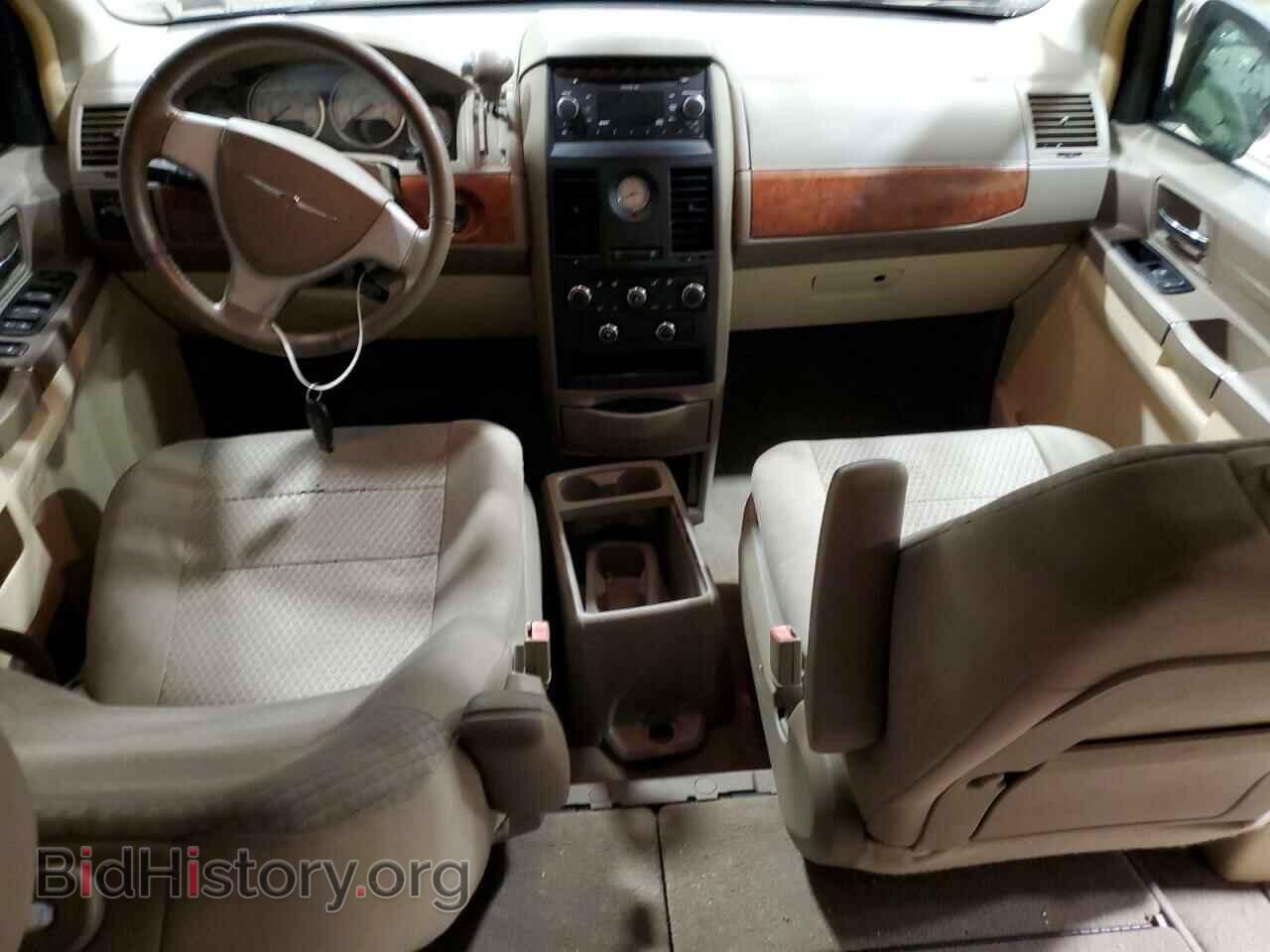 2008 CHRYSLER MINIVAN - VIN: 2A8HR44H98R151672 - Фото 8