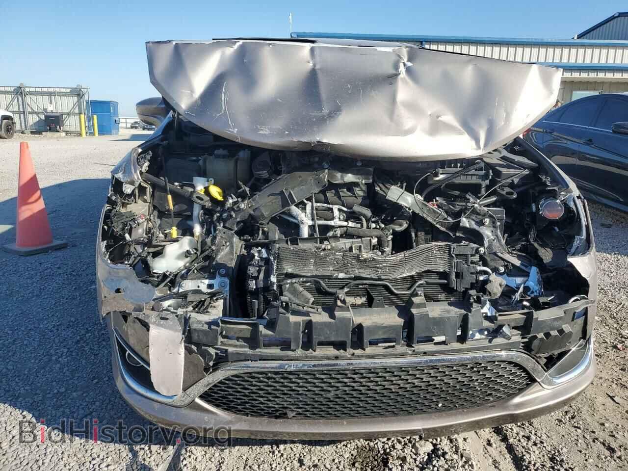 2018 CHRYSLER PACIFICA - VIN: 2C4RC1FG7JR158108 - Photo 5