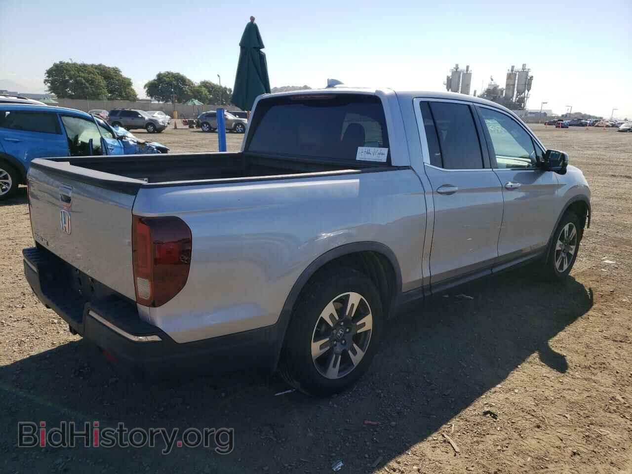 2018 HONDA RIDGELINE - VIN: 5FPYK2F65JB002888 - Фото 3