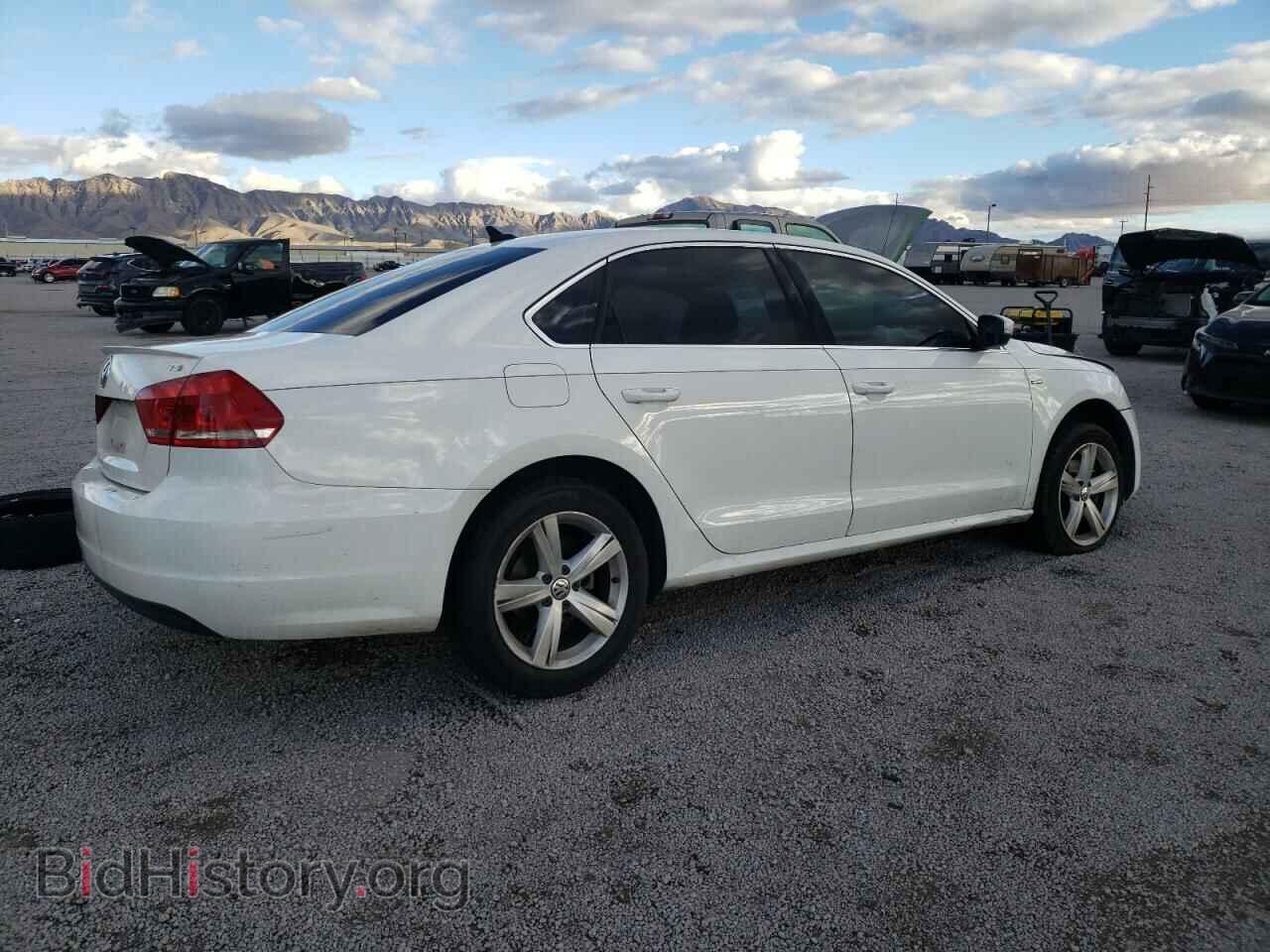 2015 VOLKSWAGEN PASSAT - VIN: 1VWAT7A31FC102456 - Фото 3