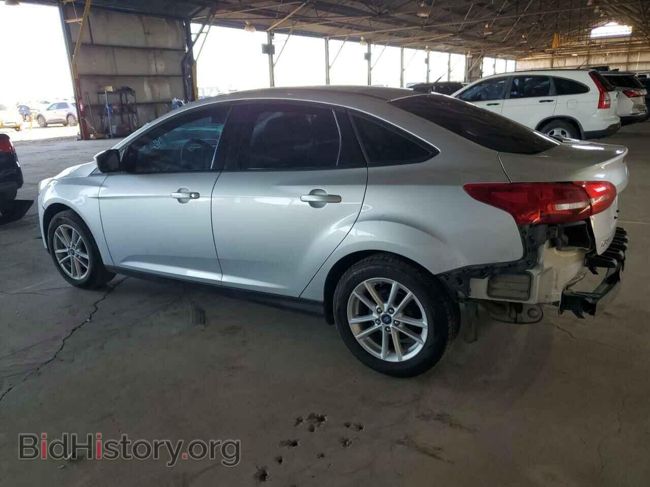 2018 FORD FOCUS - VIN: 1FADP3F22JL325066 - Фото 2