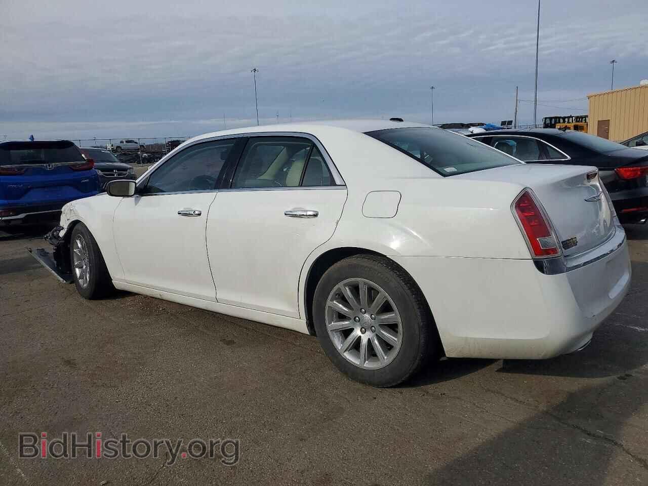 2012 CHRYSLER 300 - VIN: 2C3CCACG7CH192928 - Photo 2