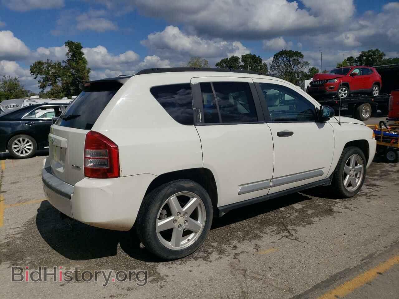 2007 JEEP COMPASS - VIN: 1J8FF57W57D180555 - Фото 3