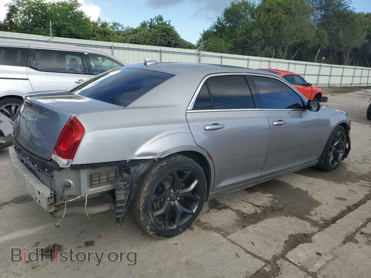 2017 CHRYSLER 300 - VIN: 2C3CCAAG3HH577512 - Фото 3