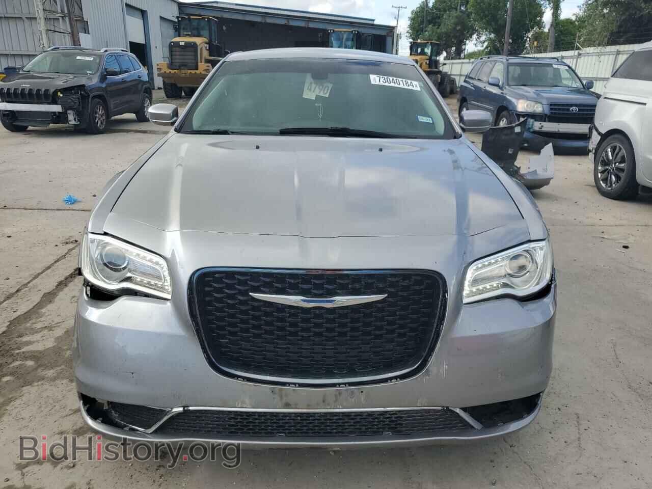 2017 CHRYSLER 300 - VIN: 2C3CCAAG3HH577512 - Фото 5