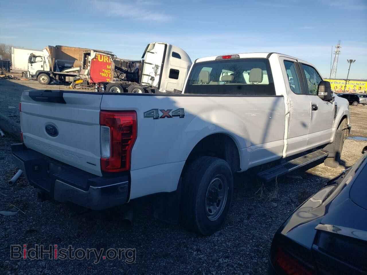 2017 FORD All Models - VIN: 1FT7X2B60HEB58134 - Фото 3