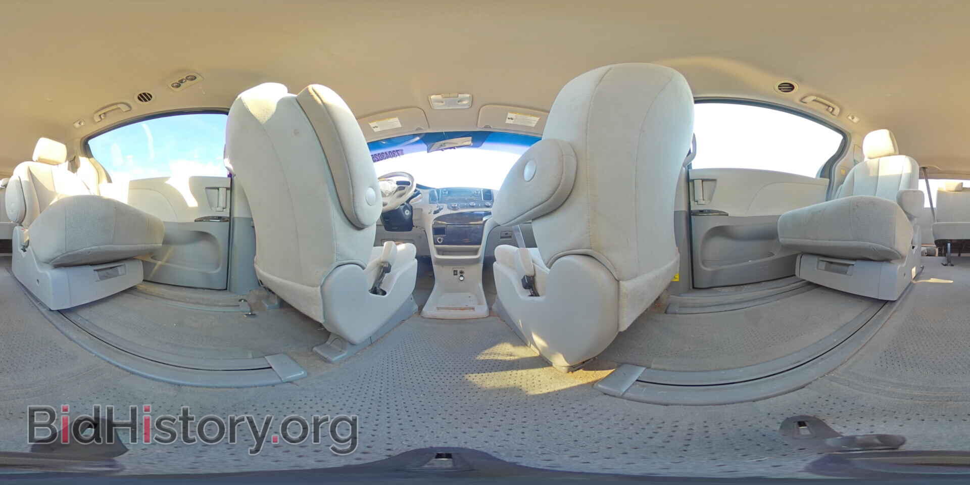 2012 TOYOTA All Models - VIN: 5TDZK3DC8CS256430 - Фото 15