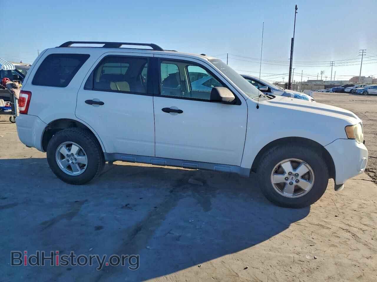2011 FORD ESCAPE - VIN: 1FMCU9DG7BKB99824 - Фото 4