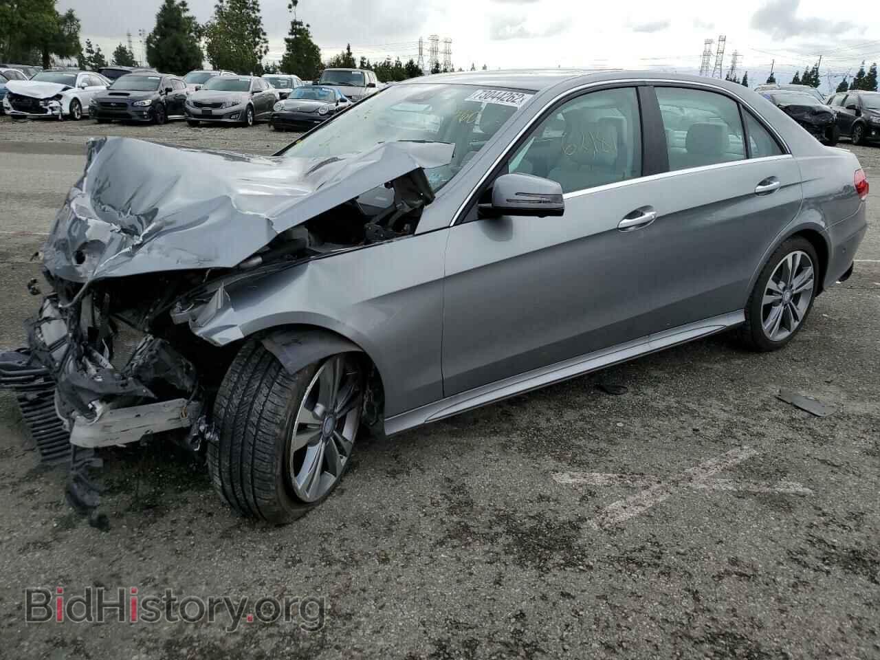 Photo WDDHF5KB3EA845090 - MERCEDES-BENZ E-CLASS 2014