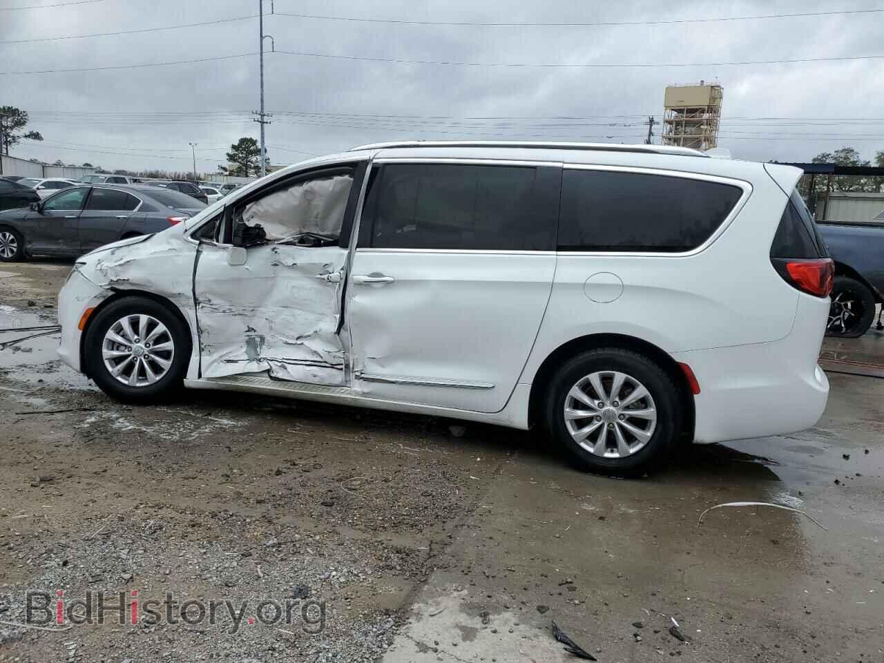 2018 CHRYSLER PACIFICA - VIN: 2C4RC1BG6JR210673 - Фото 2