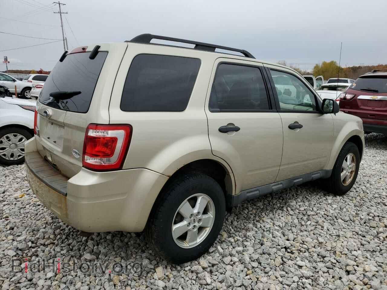 2010 FORD ESCAPE - VIN: 1FMCU0D72AKB51187 - Фото 3