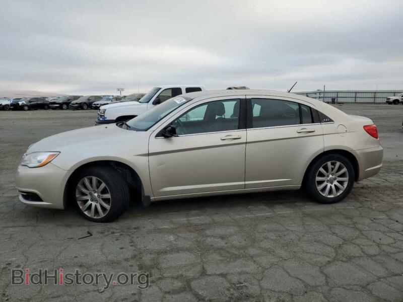 2013 Chrysler 200 Touring (VIN 1C3CCBBG9DN659024) — фото 1 из 12, Copart, повреждение: днище