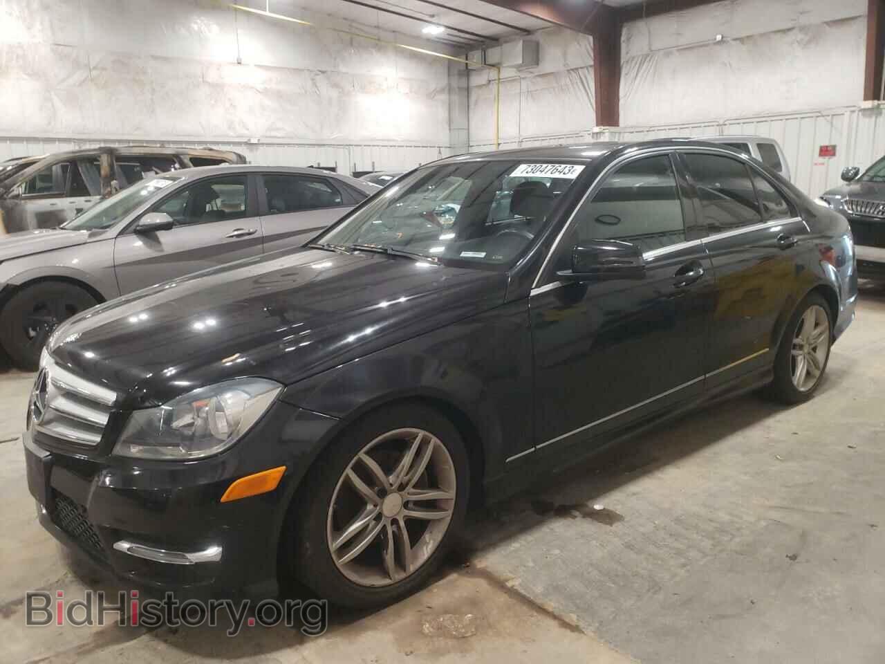 Photo WDDGF4HB0DR281539 - MERCEDES-BENZ C-CLASS 2013