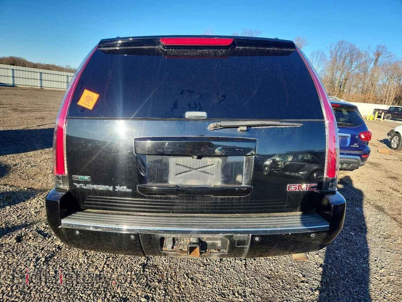 2011 GMC YUKON - VIN: 1GKS2MEF2BR286590 - Фото 6