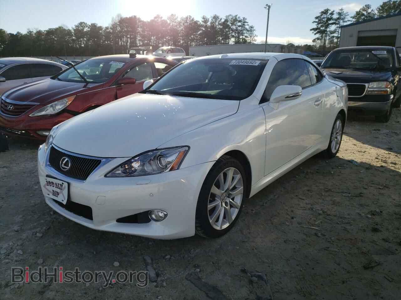 Photo JTHFF2C21A2504479 - LEXUS IS 2010