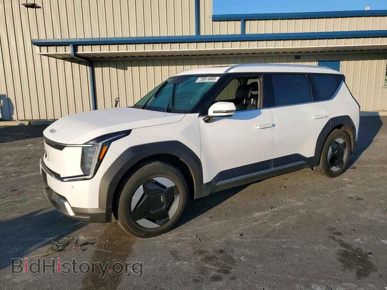 Photo 5XYAFFS59SG002437 - KIA EV9 WIND 2025