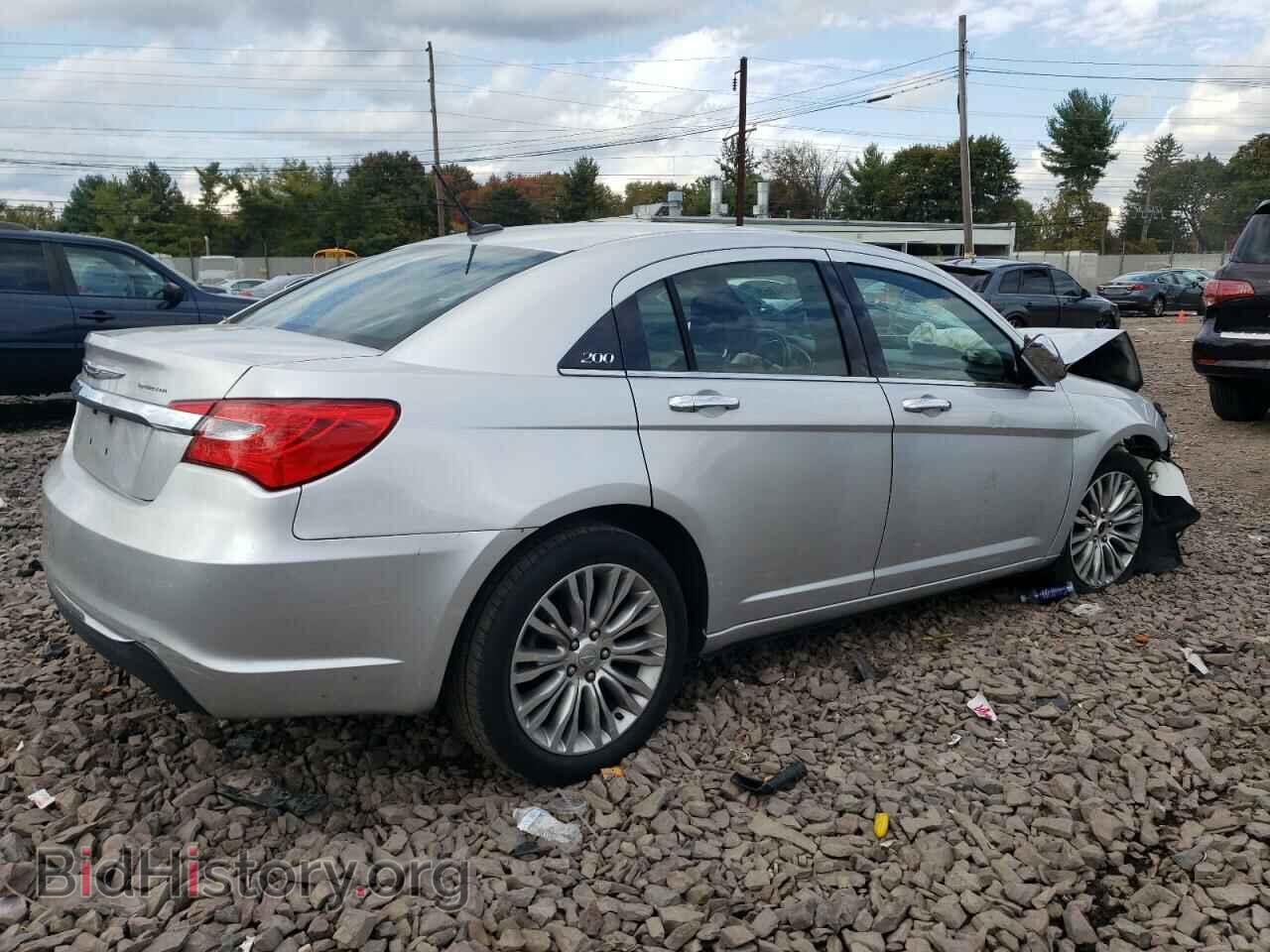 2011 CHRYSLER 200 - VIN: 1C3BC2FG5BN619462 - Фото 3
