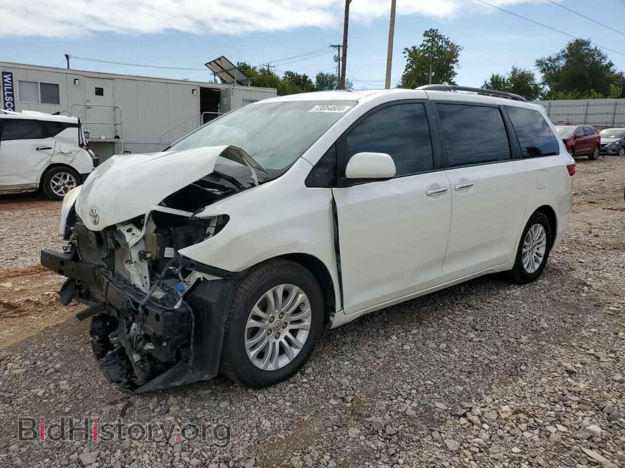Photo 5TDYK3DC9FS549852 - TOYOTA All Models 2015