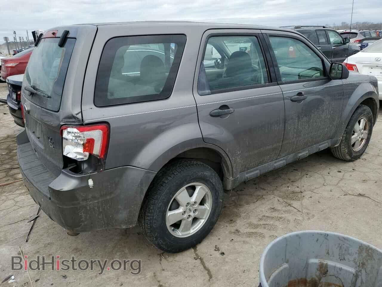 2011 FORD ESCAPE - VIN: 1FMCU0C70BKA21315 - Фото 3