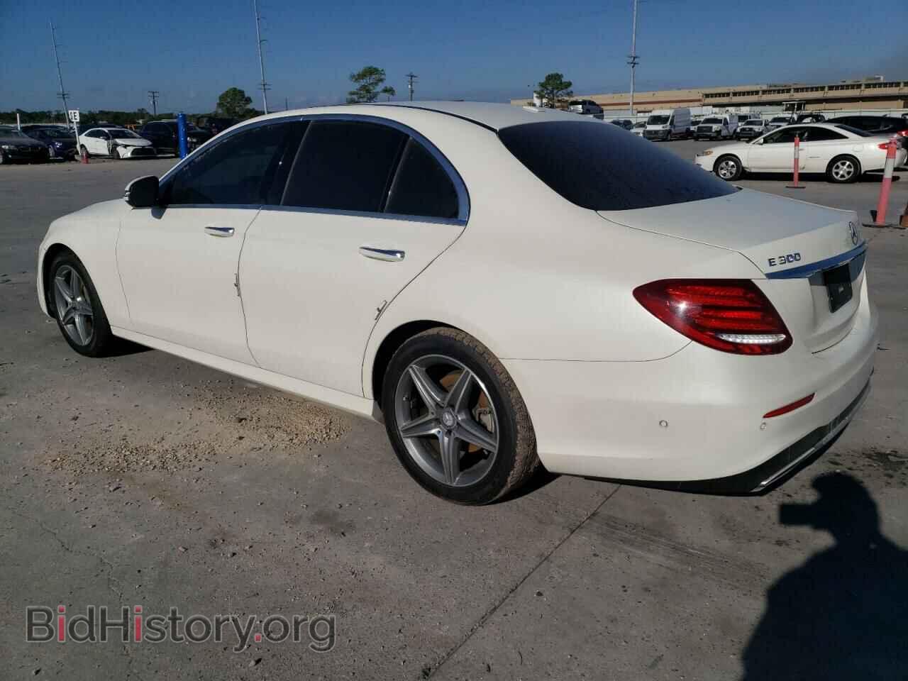 2017 MERCEDES-BENZ E-CLASS - VIN: WDDZF4JB1HA201706 - Фото 2