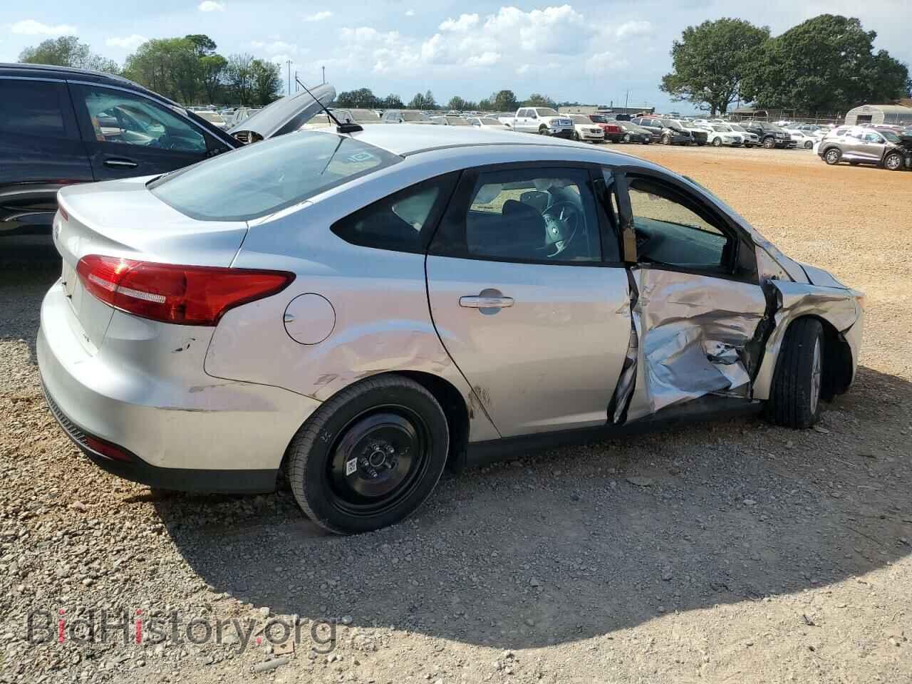 2017 FORD FOCUS - VIN: 1FADP3F25HL336329 - Фото 3