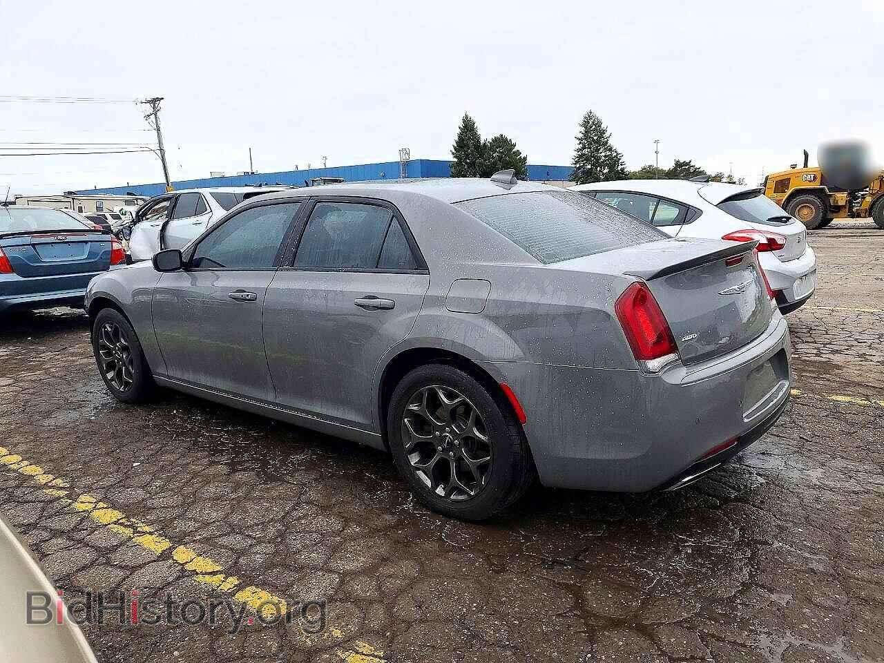 2017 CHRYSLER 300 - VIN: 2C3CCAGG7HH648377 - Photo 2
