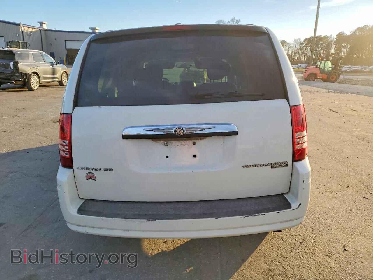 2010 CHRYSLER MINIVAN - VIN: 2A4RR5D16AR266654 - Фото 6