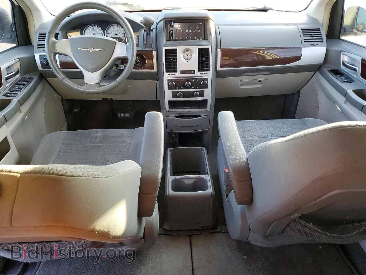 2010 CHRYSLER MINIVAN - VIN: 2A4RR5D16AR266654 - Фото 8