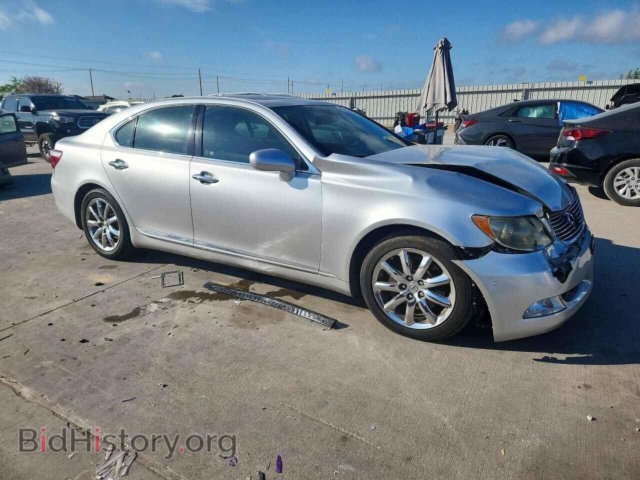 2009 LEXUS LS460 - VIN: JTHBL46F395091511 - Photo 4