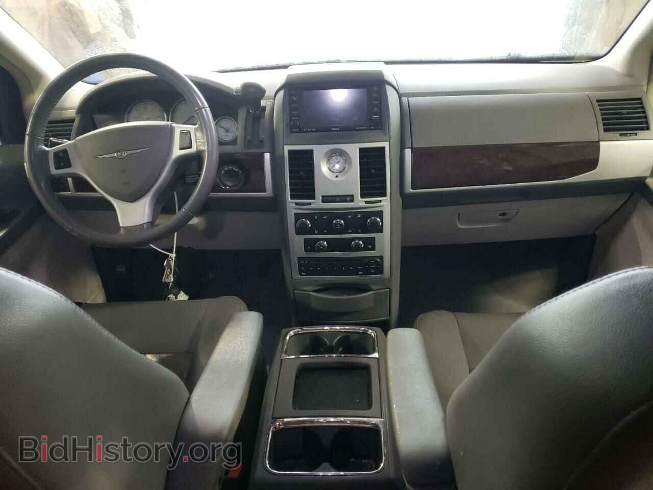 2010 CHRYSLER MINIVAN - VIN: 2A4RR5D1XAR217845 - Фото 8