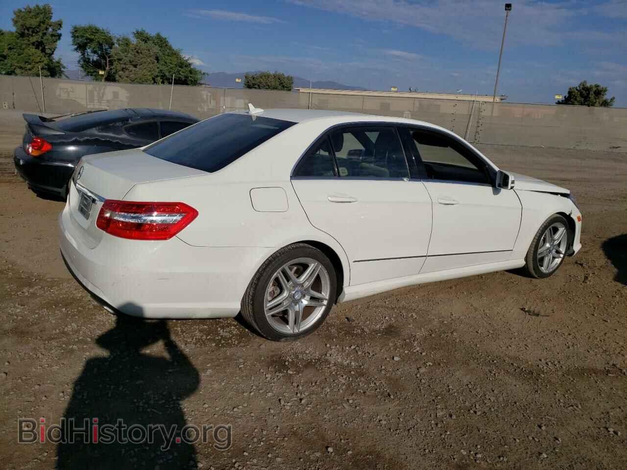 2011 MERCEDES-BENZ E-CLASS - VIN: WDDHF7CB9BA394687 - Фото 3