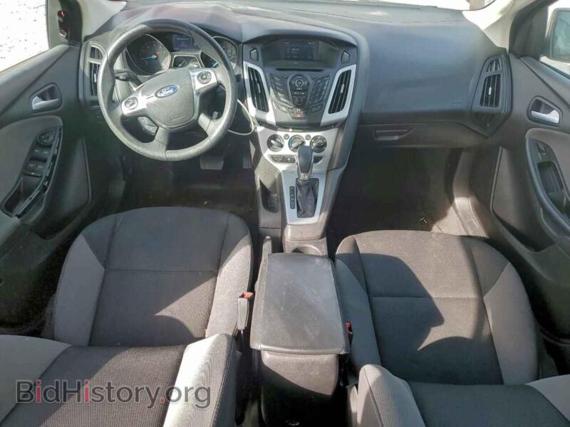 2014 Ford FOCUS (VIN 1FADP3F23EL430124) — photo 8 of 13