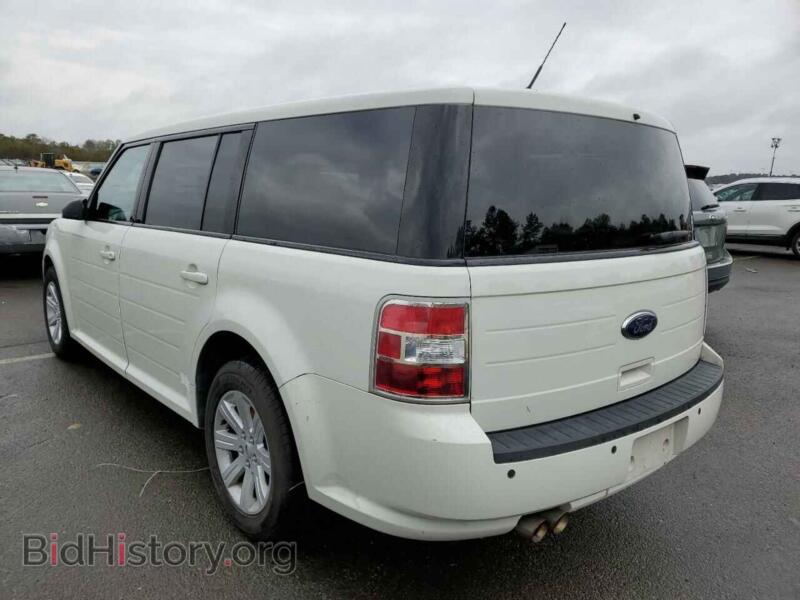 2011 Ford FLEX (VIN 2FMGK5BC8BBD29524) — фото 2 из 13