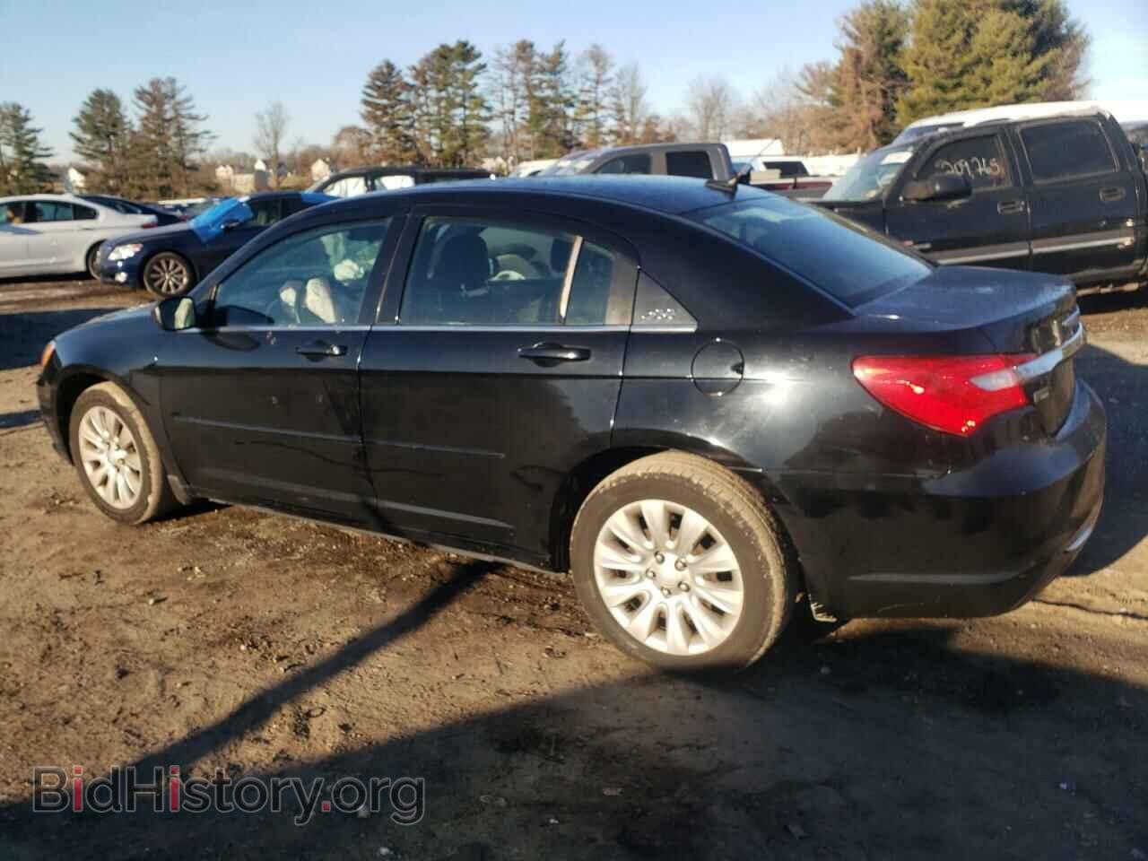 2011 CHRYSLER 200 - VIN: 1C3BC4FG6BN553855 - Фото 2